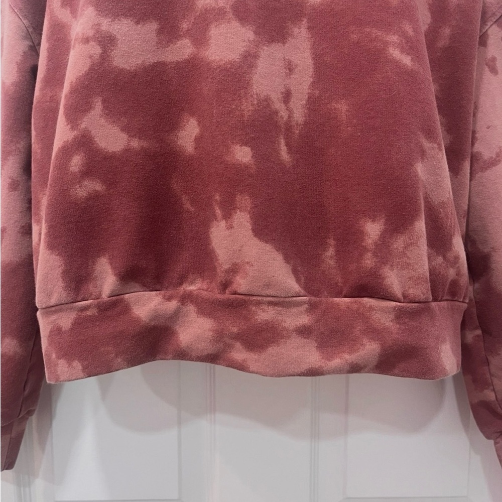 Varley Erwin Sweatshirt Deep Rose Tie-Dye -
Small Casual - EUC - Picture 4 of 13